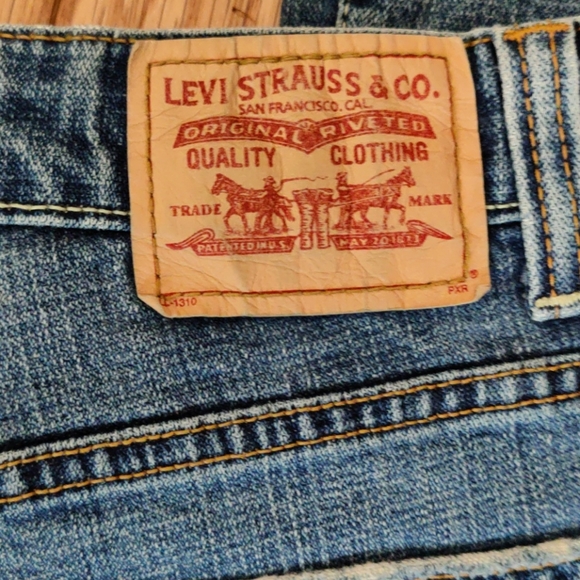 515 Levi's Bootcut Jeans 18S - Picture 4 of 4